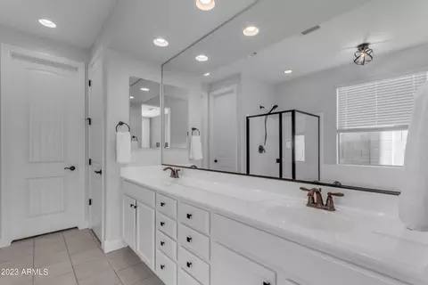 Bath - 9541 E Travertine Ave, Mesa, AZ 85212 photo 4 of 7