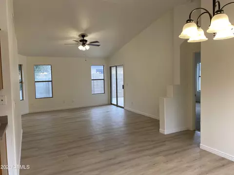 2289 E Pinto Dr, Gilbert, AZ 85296 photo 3
