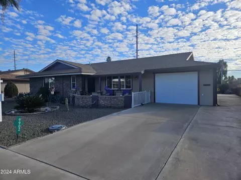 9902 W La Jolla Cir, Sun City, AZ 85351