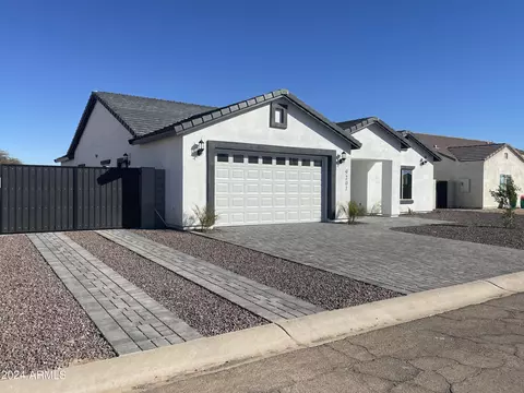 9201 W Hartigan Ln, Arizona City, AZ 85123
