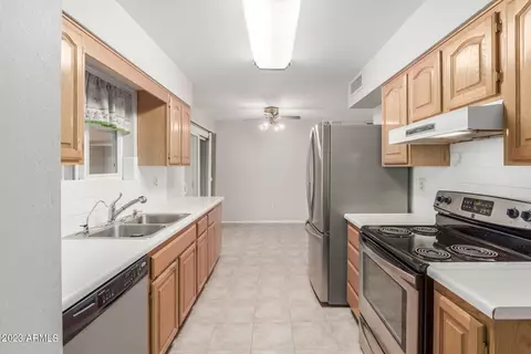 10601 W Bolivar Dr, Sun City, AZ 85351