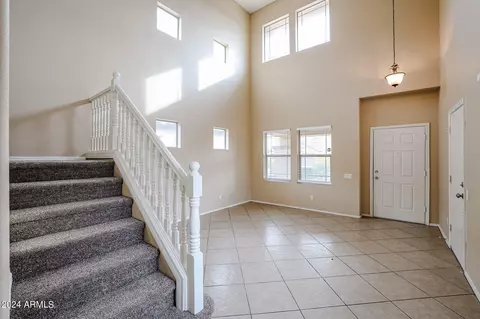 9336 W Milkweed Loop, Phoenix, AZ 85037 photo 4