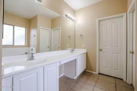 9336 W Milkweed Loop, Phoenix, AZ 85037 photo 27