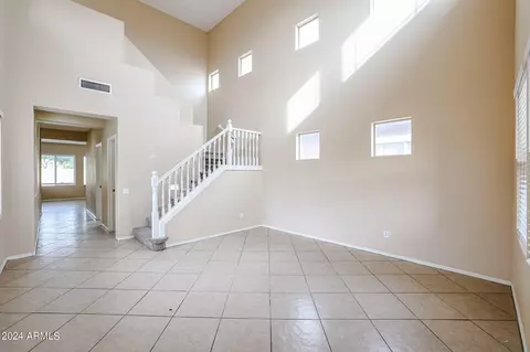 9336 W Milkweed Loop, Phoenix, AZ 85037 photo 2