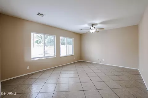 9336 W Milkweed Loop, Phoenix, AZ 85037 photo 6