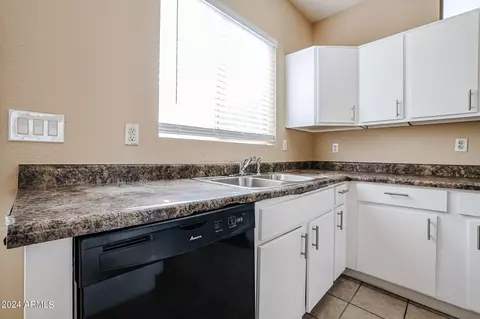 9336 W Milkweed Loop, Phoenix, AZ 85037 photo 10
