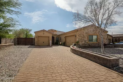 2917 E Campo Bello Dr, Phoenix, AZ 85032