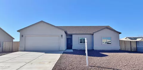 14310 S Avalon Rd, Arizona City, AZ 85123