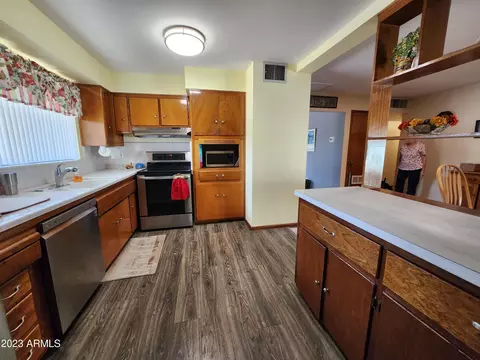 6818 N 38th Dr, Phoenix, AZ 85019 photo 12