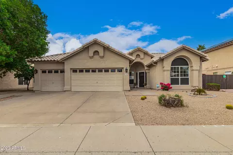 6214 W Rose Garden Ln, Glendale, AZ 85308