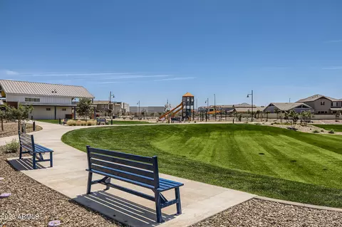 4050 E Amoroso Dr, Gilbert, AZ 85296 photo 3
