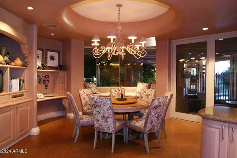 Dining - 15 Biltmore Estates Dr, Phoenix, AZ 85016 photo 4 of 4