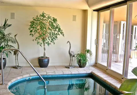 Exterior - 15 Biltmore Estates Dr, Phoenix, AZ 85016 photo 4 of 12