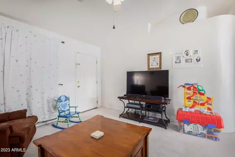 555 S Stardust Ln, Apache Junction, AZ 85120 photo 3