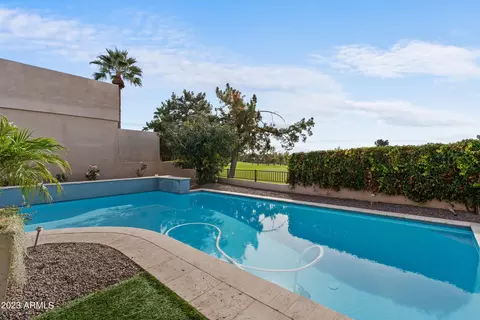 3041 E Claremont Ave, Phoenix, AZ 85016