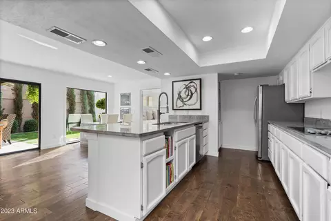 3041 E Claremont Ave, Phoenix, AZ 85016 photo 5