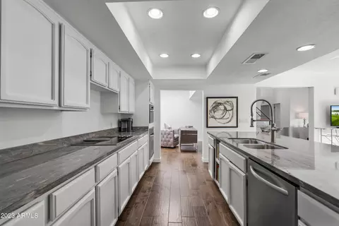 3041 E Claremont Ave, Phoenix, AZ 85016 photo 19