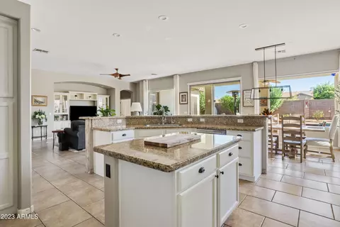 6717 S Crestview Dr, Gilbert, AZ 85298 photo 17