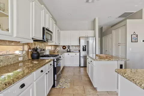 6717 S Crestview Dr, Gilbert, AZ 85298 photo 16