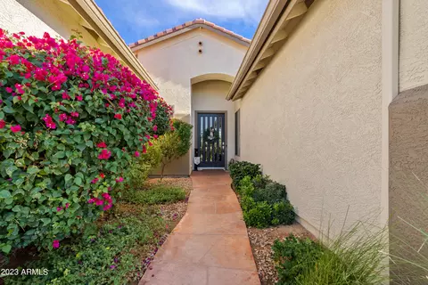 6717 S Crestview Dr, Gilbert, AZ 85298 photo 2