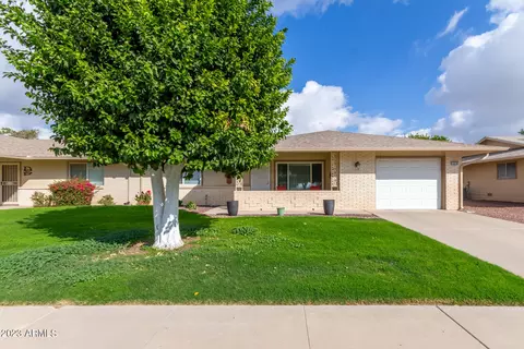 11050 W Tonada Dr W, Sun City, AZ 85351