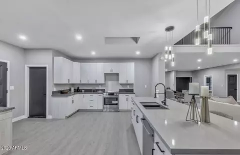 6459 S River Dr, Tempe, AZ 85283 photo 5