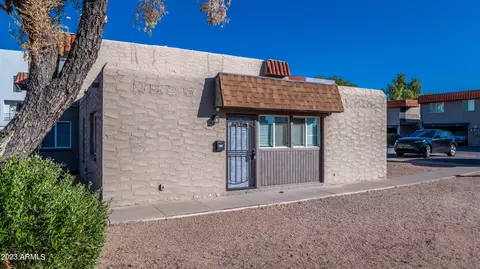4769 E Belleview St, Phoenix, AZ 85008 photo 2