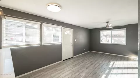 4769 E Belleview St, Phoenix, AZ 85008 photo 8