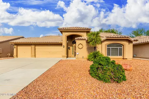 8524 W Rockwood Dr, Peoria, AZ 85382