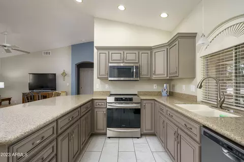 10848 E Kiva Ave E, Mesa, AZ 85209 photo 10