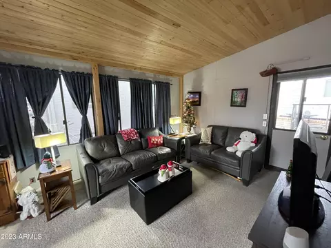 1389 S Cheyenne Dr, Apache Junction, AZ 85119