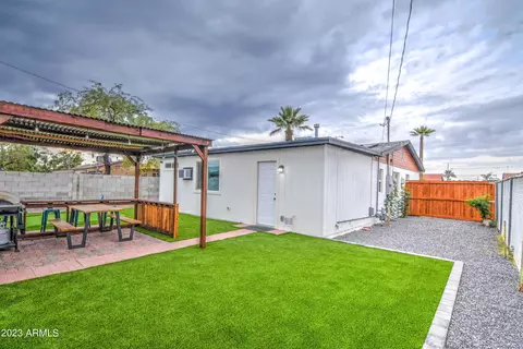 Exterior - 2241 E Garfield St, Phoenix, AZ 85006 photo 7 of 12