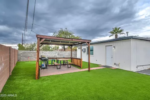 Exterior - 2241 E Garfield St, Phoenix, AZ 85006 photo 6 of 12