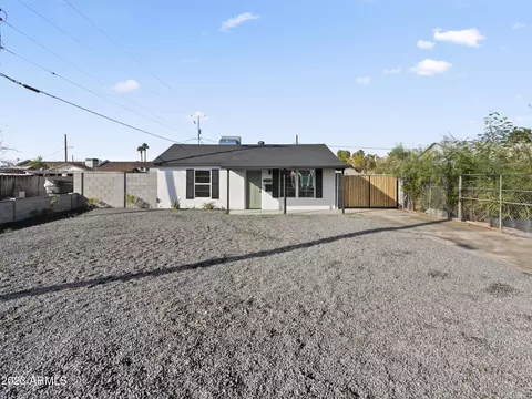 2226 N 18th St, Phoenix, AZ 85006