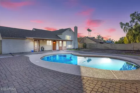 1042 E Kerry Ln, Phoenix, AZ 85024 photo 3