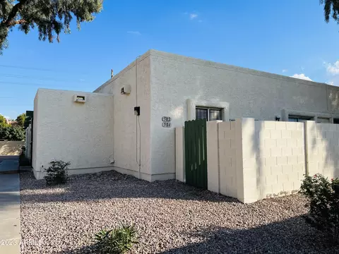 504 S Evergreen Rd, Tempe, AZ 85281