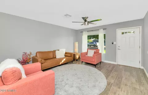 4550 N 12th Dr, Phoenix, AZ 85013 photo 3