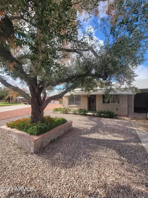 9904 N 97th Dr #A, Peoria, AZ 85345