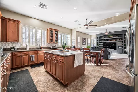 702 E Hopkins Rd, Gilbert, AZ 85295 photo 2