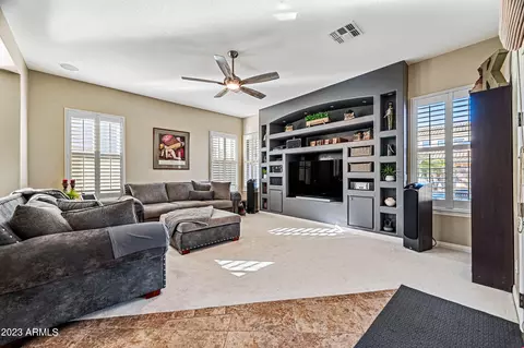 702 E Hopkins Rd, Gilbert, AZ 85295 photo 3