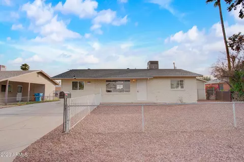 1815 E Lynne Ln, Phoenix, AZ 85042