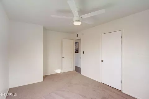 1815 E Lynne Ln, Phoenix, AZ 85042 photo 11