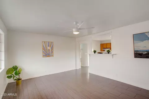 1815 E Lynne Ln, Phoenix, AZ 85042 photo 8