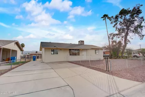 1815 E Lynne Ln, Phoenix, AZ 85042 photo 3
