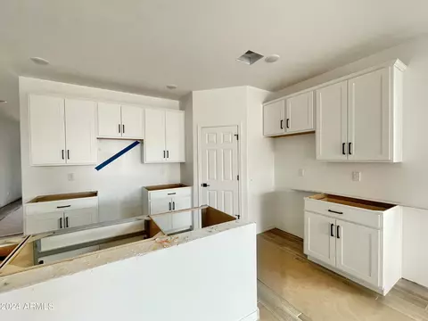 22855 E Bonanza Way, Queen Creek, AZ 85142