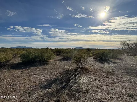 5 S Acres S Los Gatos Rd #41, Pearce, AZ 85625
