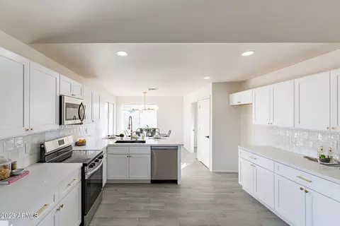 8534 W Townley Ave, Peoria, AZ 85345