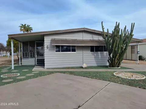 10960 N 67th Ave #134, Glendale, AZ 85304