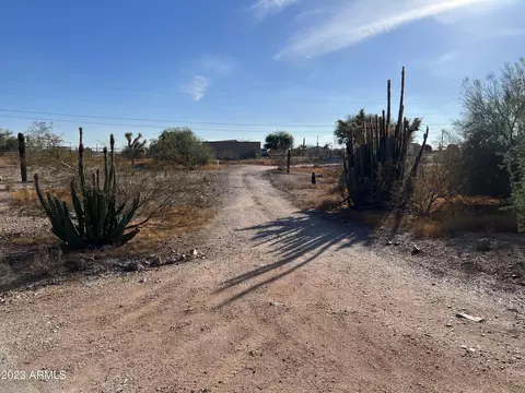 3086 E 18th Ave, Apache Junction, AZ 85119 photo 2