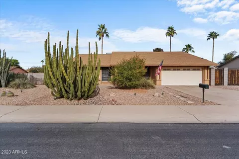 1807 N Arrowhead Cir, Chandler, AZ 85224